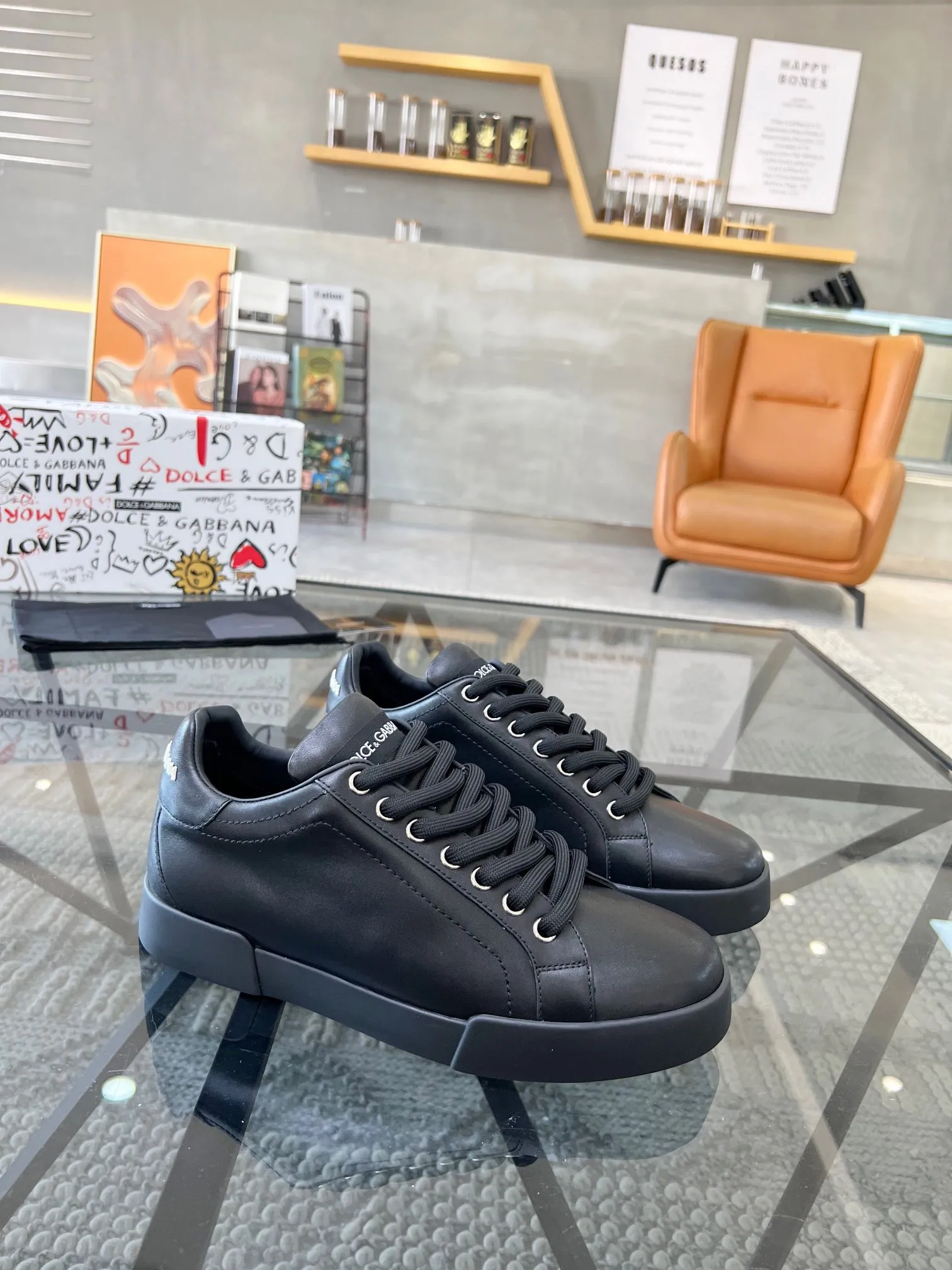 Men's shoes 360 yuan🏮🏮2023 new Dolce & Gabbana/top original single DG heavy industry series, imported original waterproof canvas, contrasting color design is super beautiful, exquisite and luxurious, super A level! Compared with the genuine product at the counter, the version is no worse at all! size：38-46